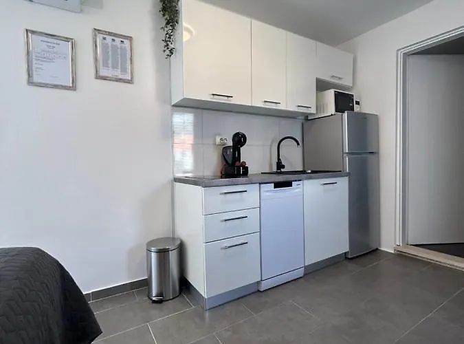 Little Shine Appartement
