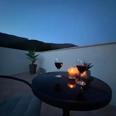 Διαμέρισμα Little Shine Μπολ